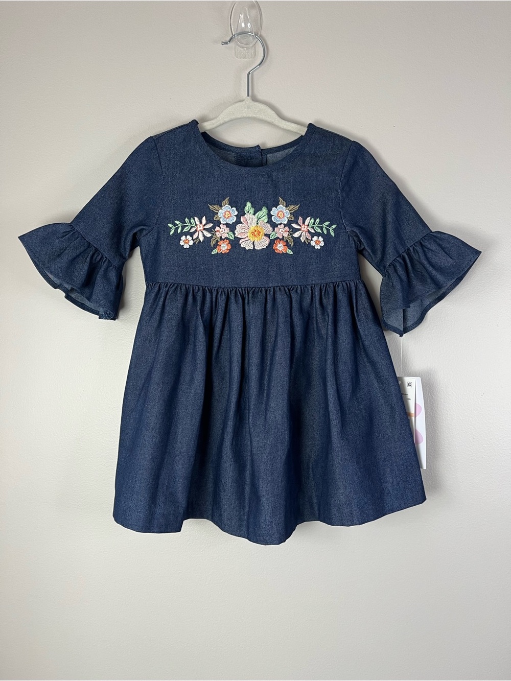 NWT Bonnie Jean Baby Girl 2T Blue Floral Embroidered Flutter-Sleeved Peplum Top